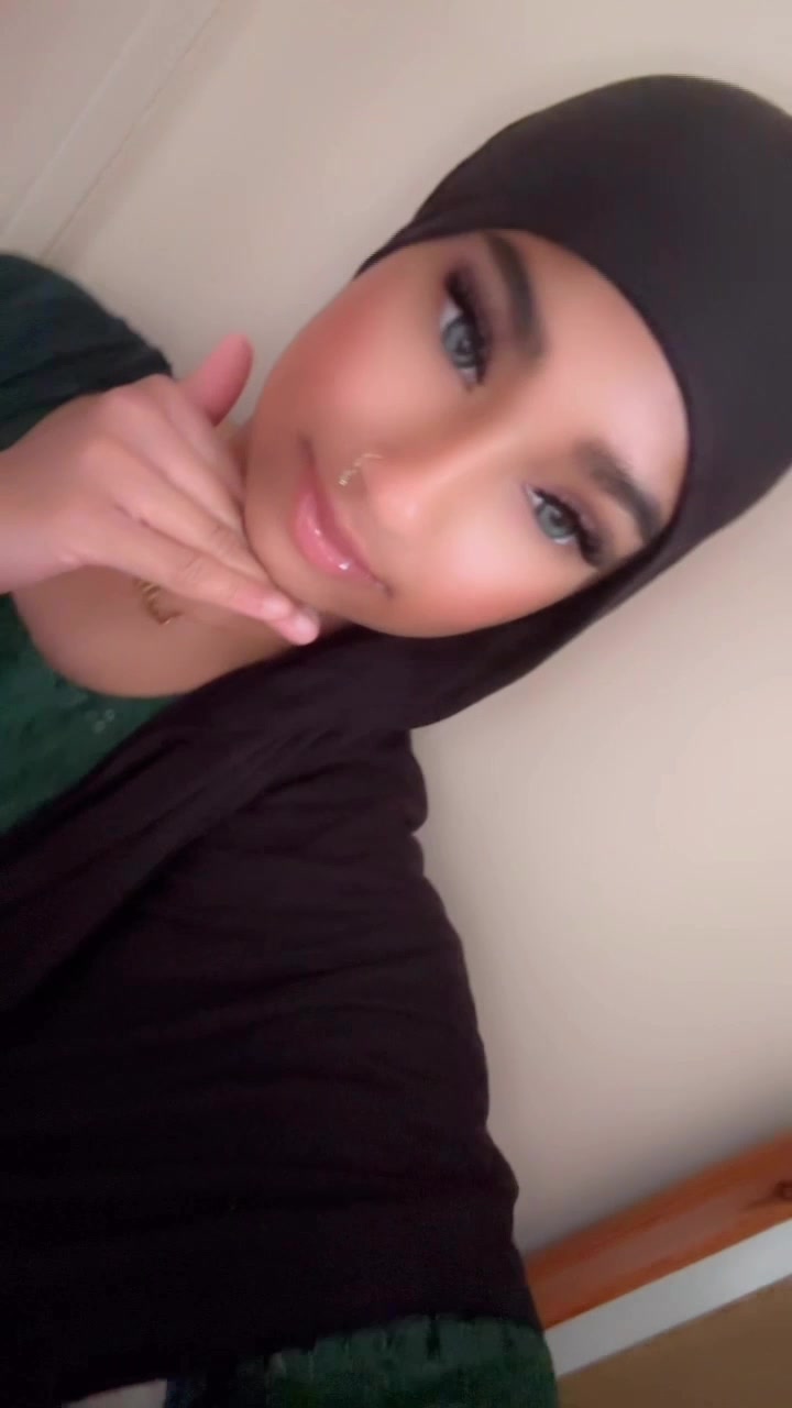 @￶ ꨄ