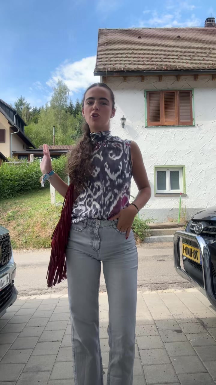 @angela