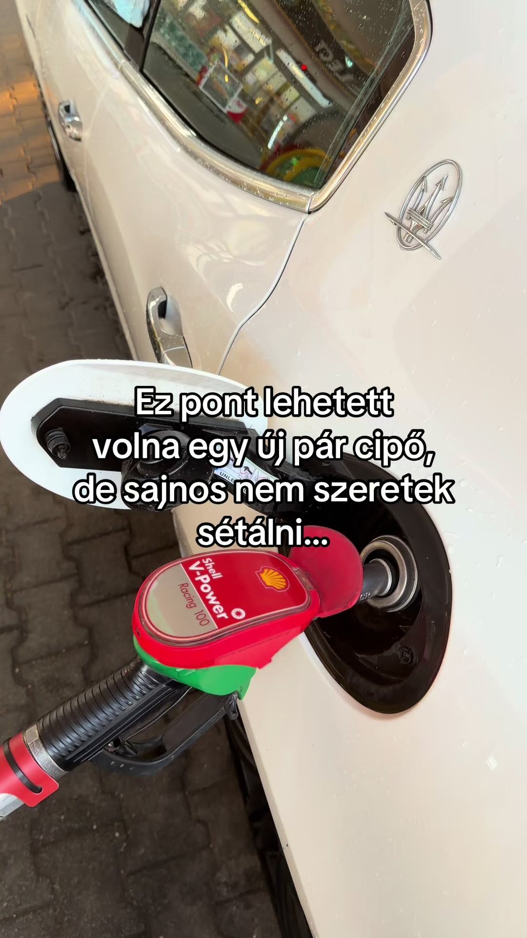 @Andris Bilk&oacute;