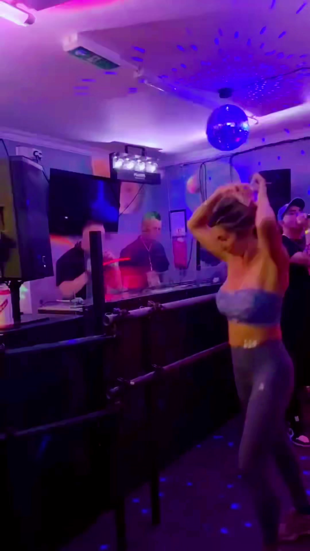 @Fadeaway