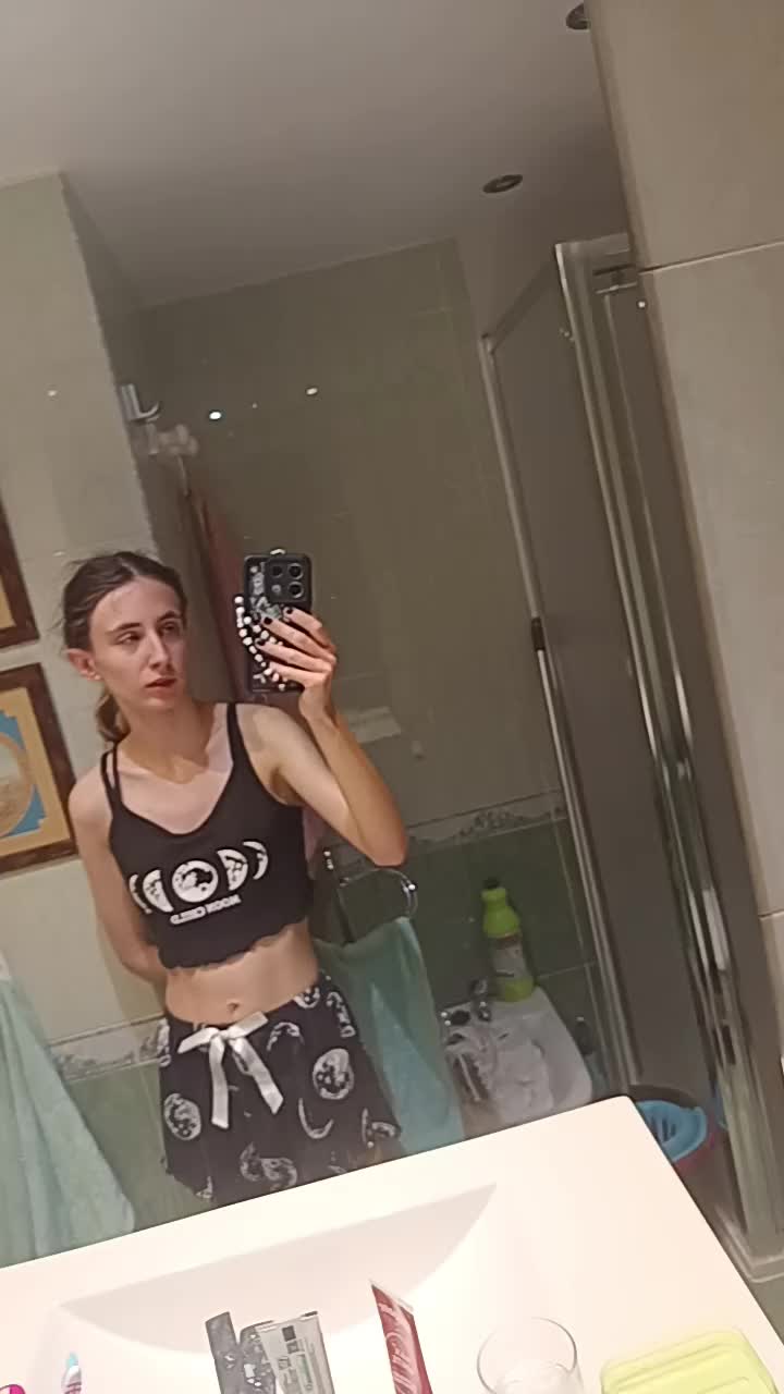 @la chica de la mirada matadora