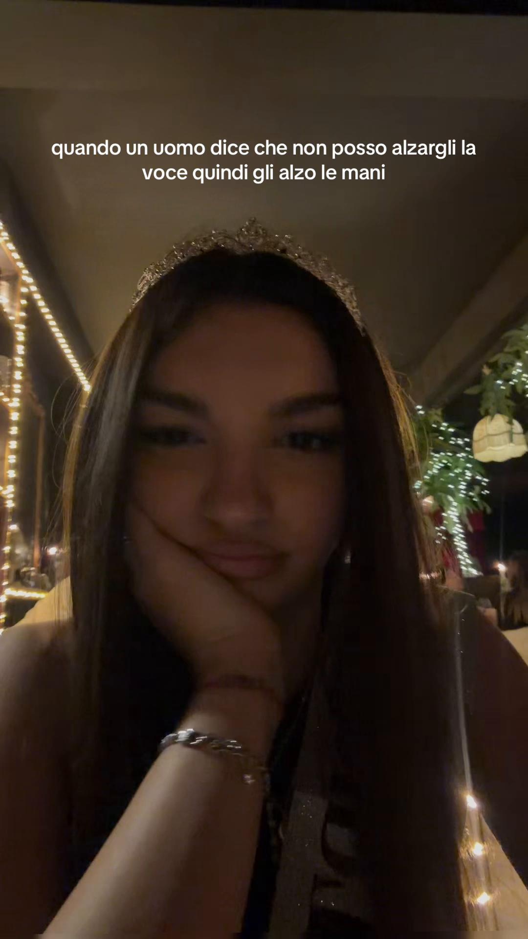 @𝟐𝟏