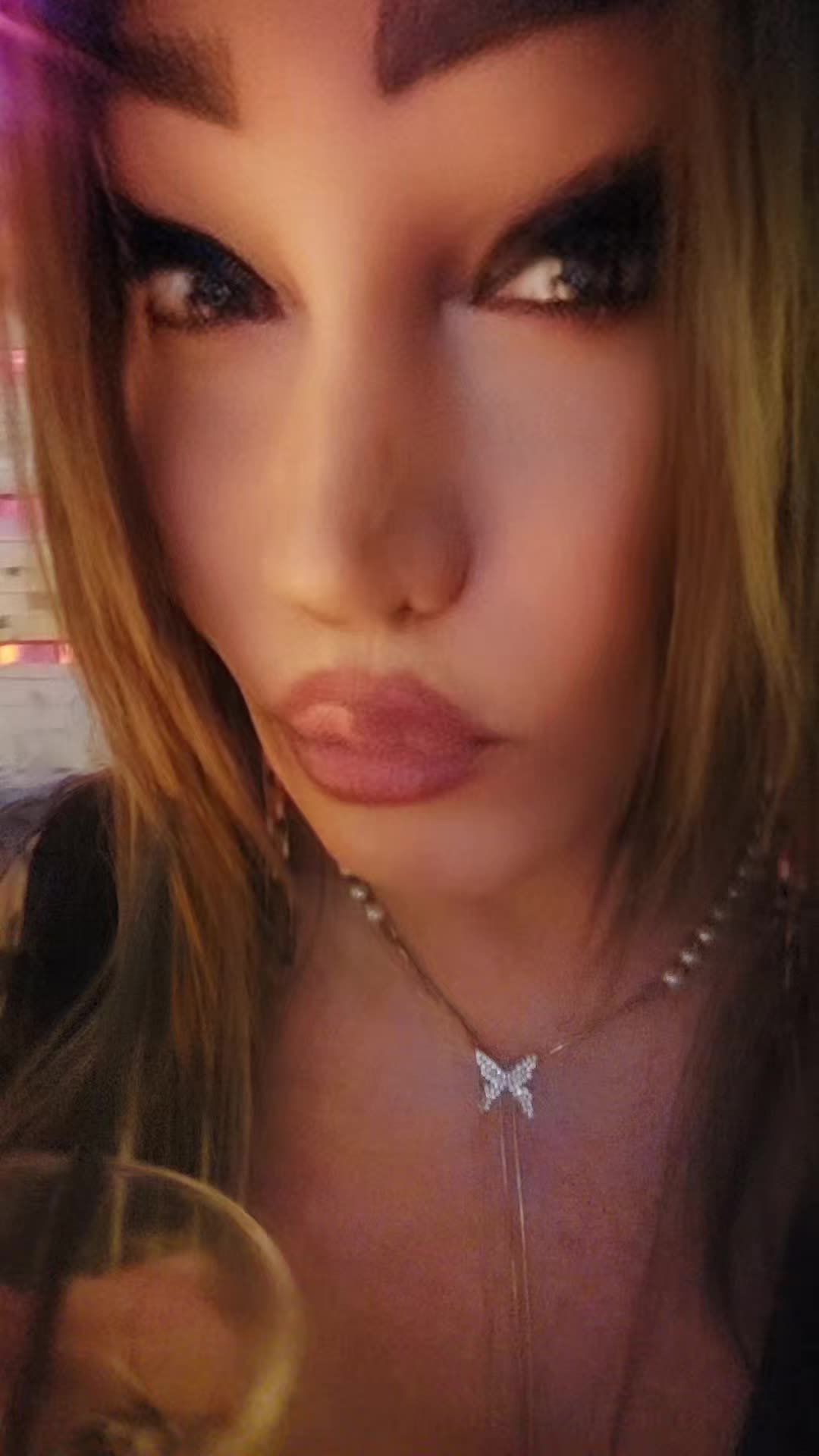@ASIAfox