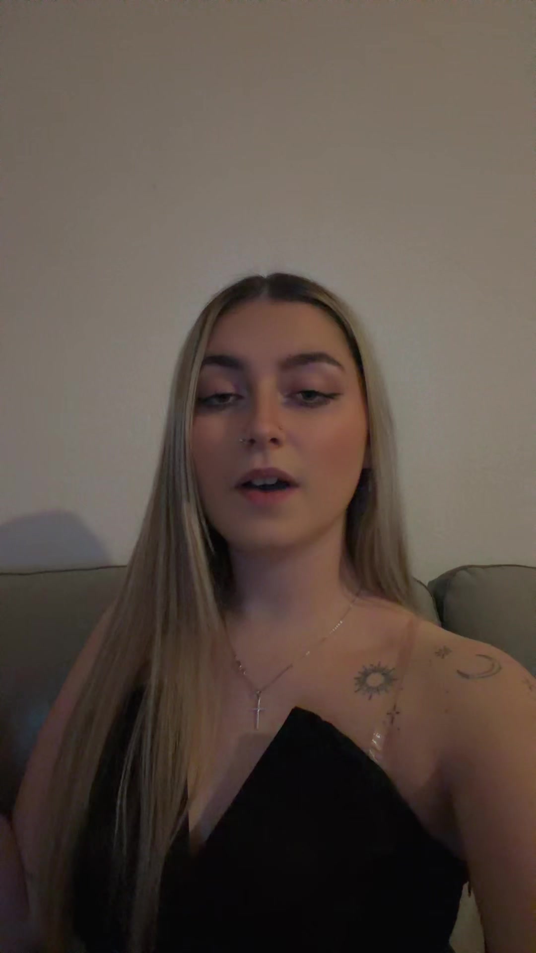 @Léora ✞🤍
