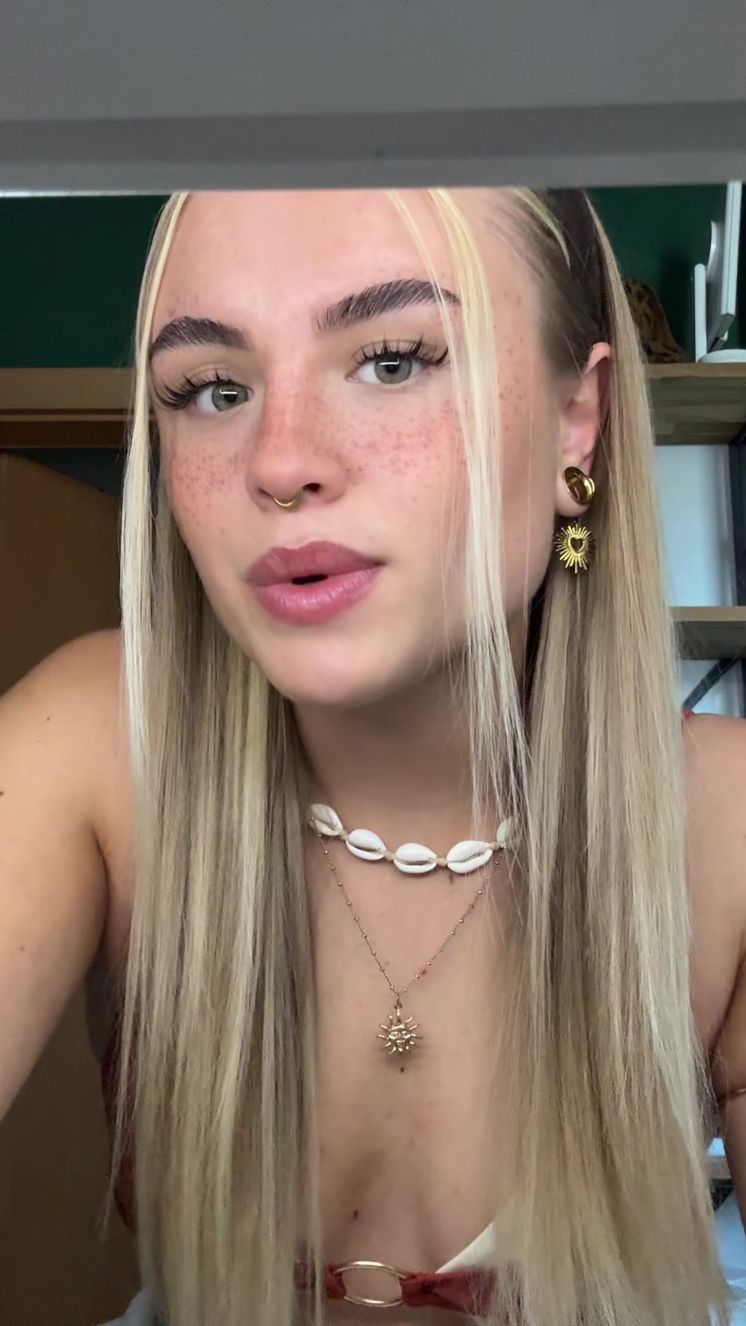 @Lara🖤