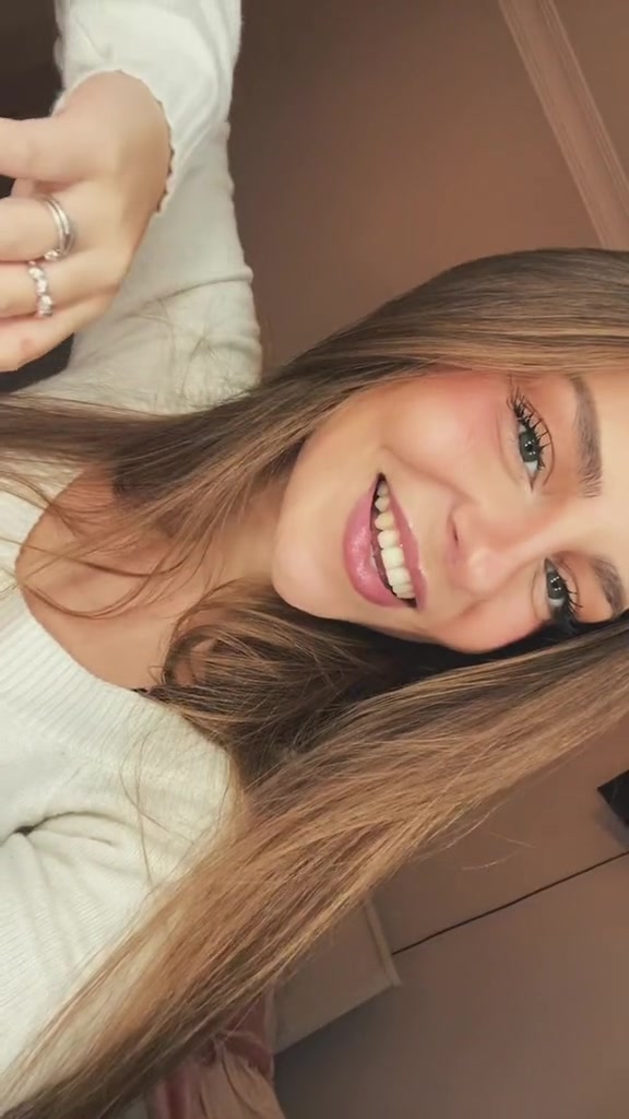 @miriambueno