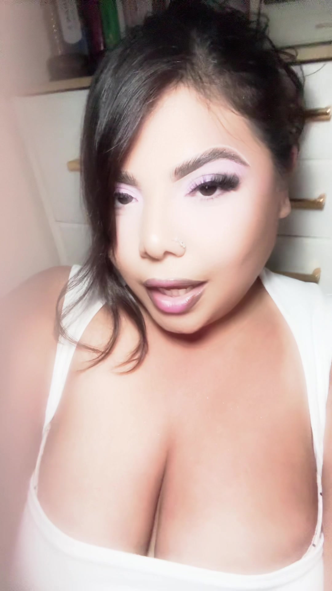 @momoneyym