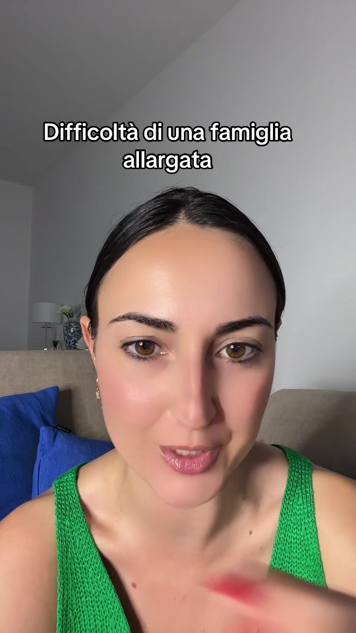 @sassoveronica