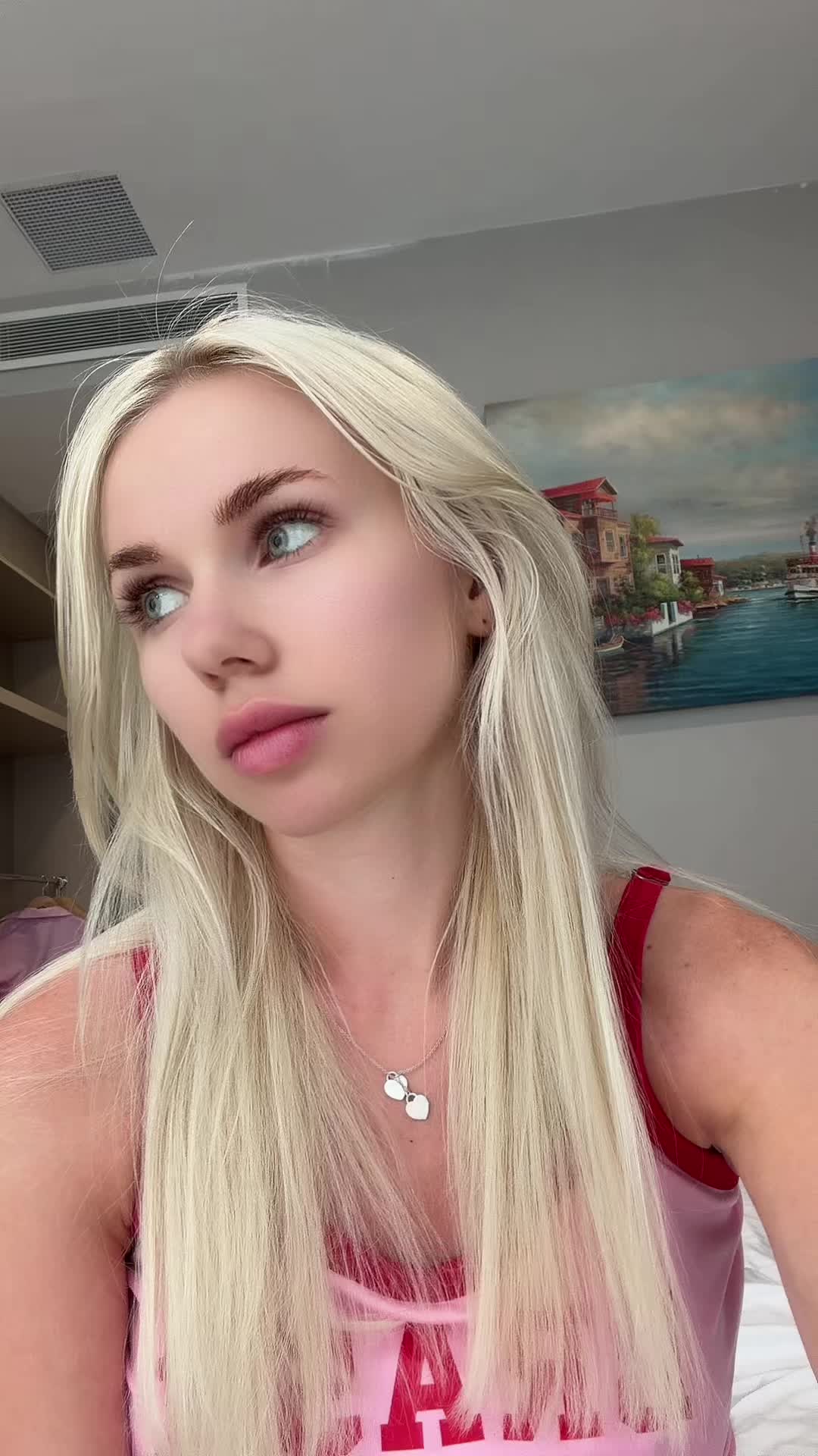 @Slavicblondexoxo