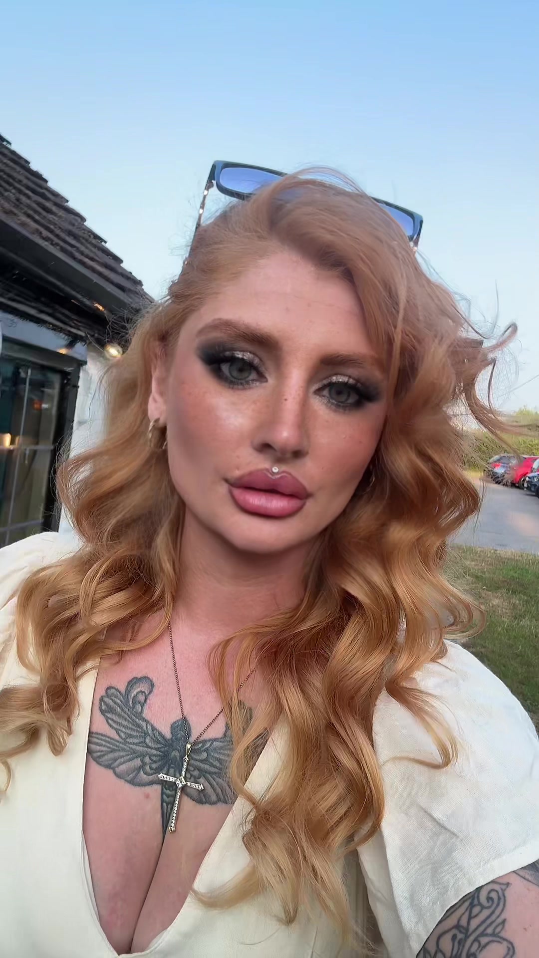 @🤦🏼&zwj;♀️