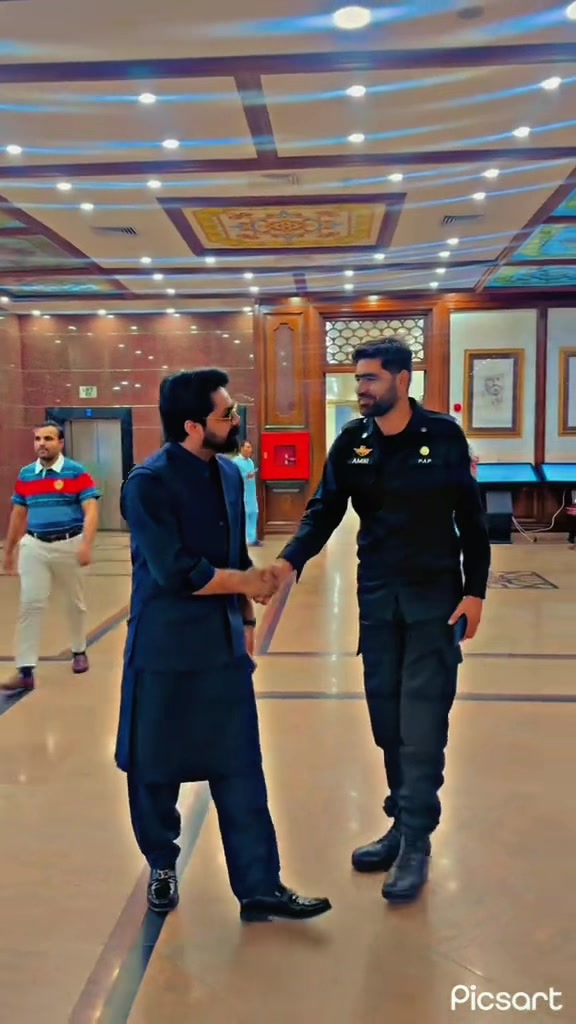 @💎چودھری— عامر— سیال✌️
