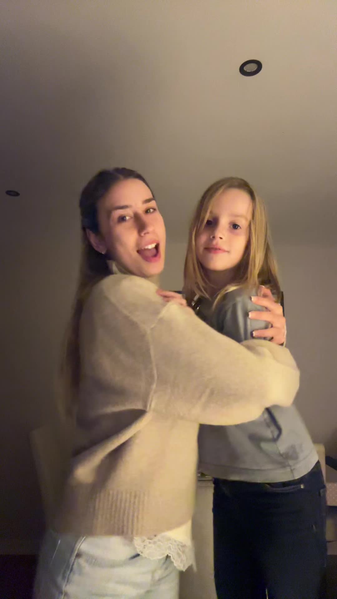 @daniela