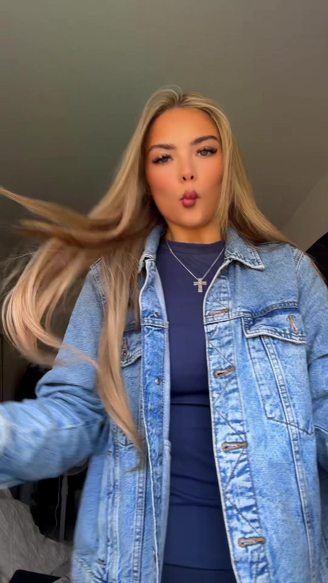 @j