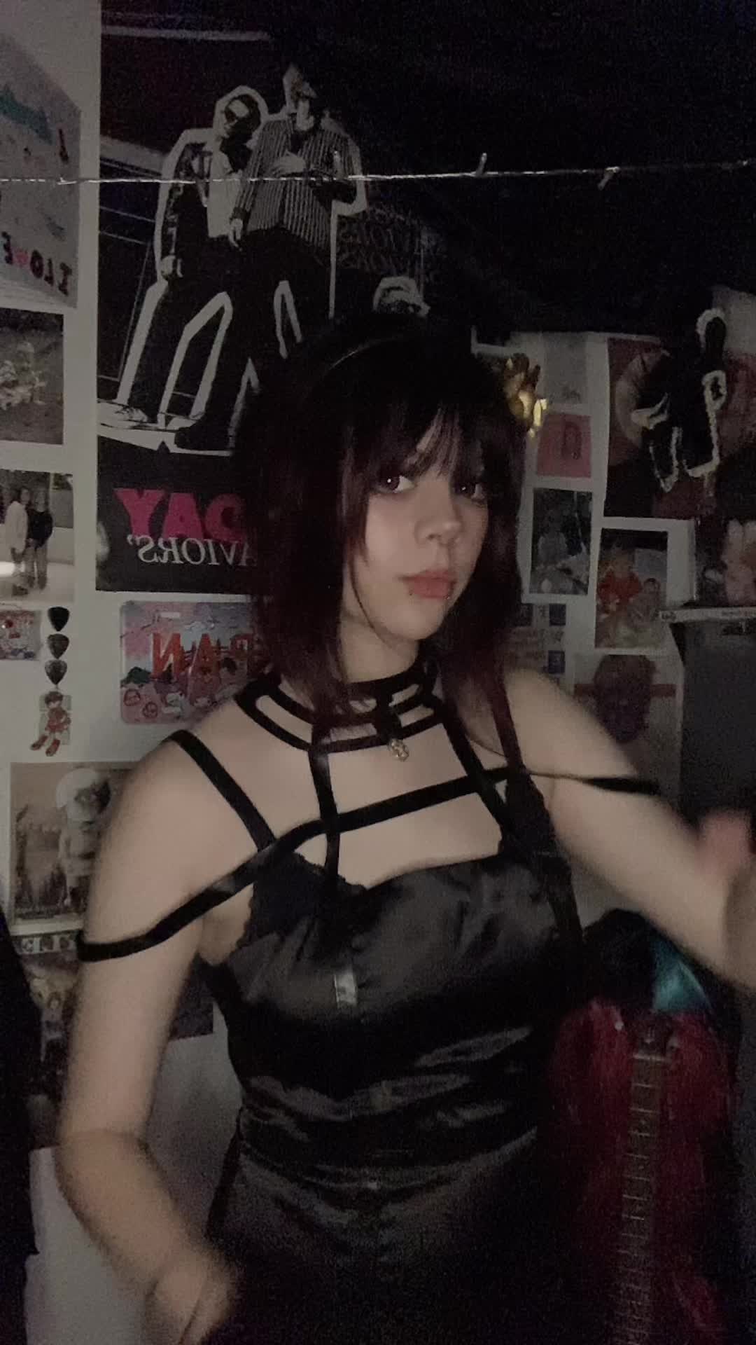 @Lilaloopsy