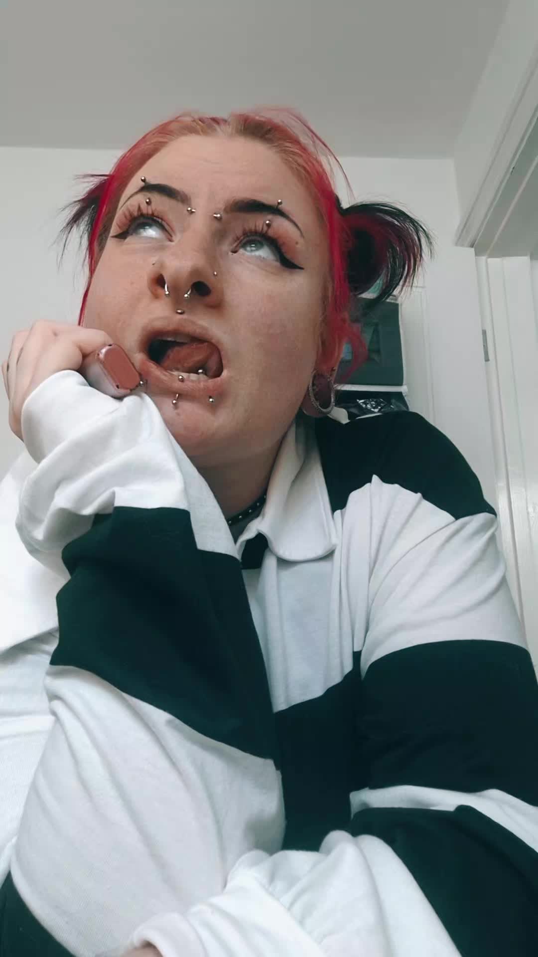 @ErinJayne
