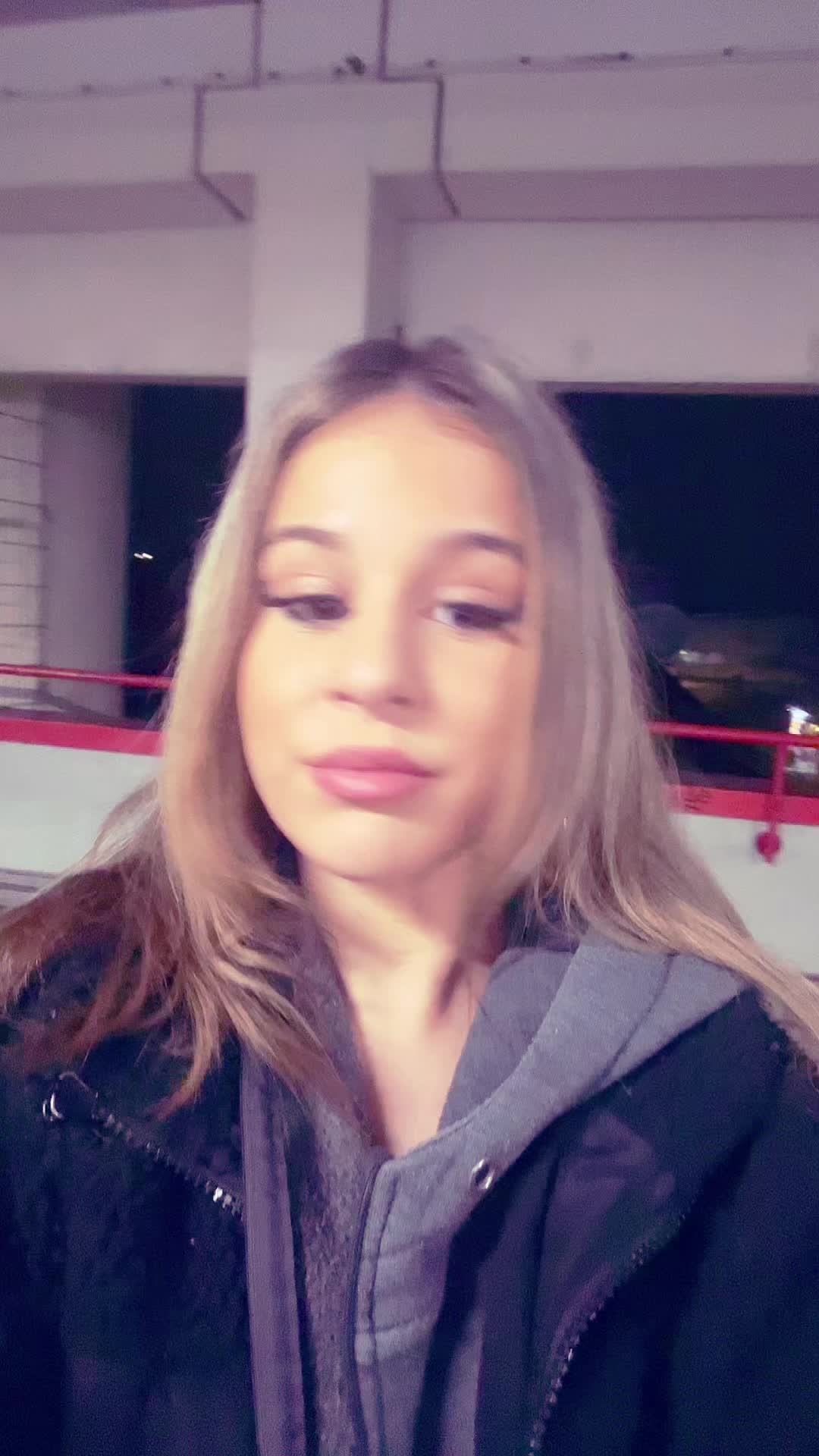@angi