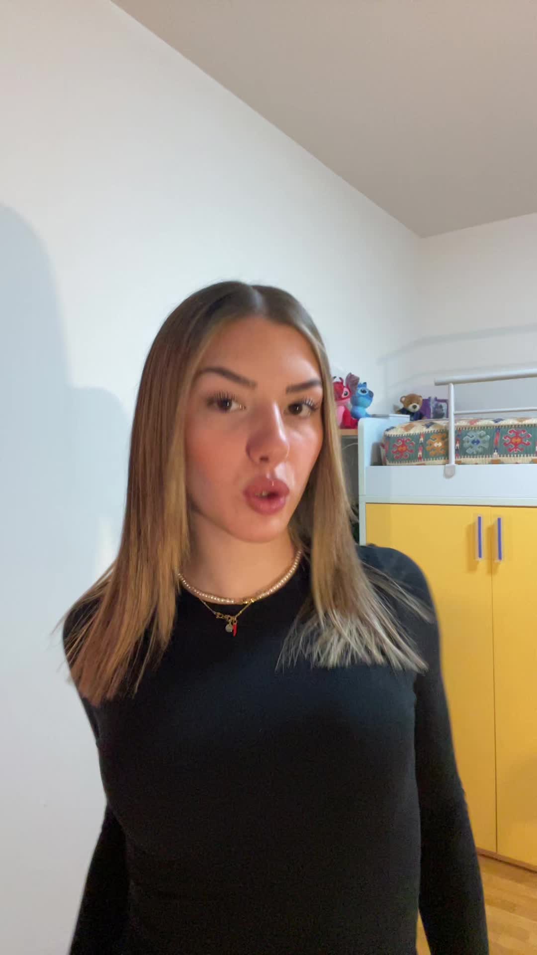 @anna