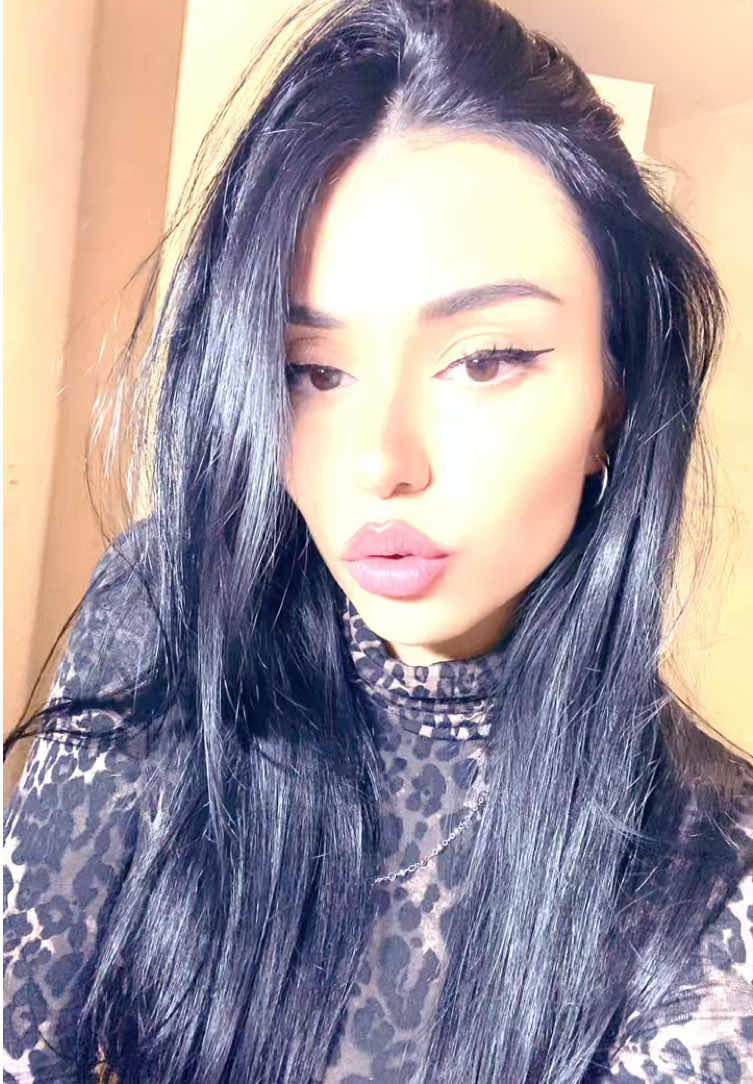 @ℰ𝓂𝒾𝓁𝒾𝒶