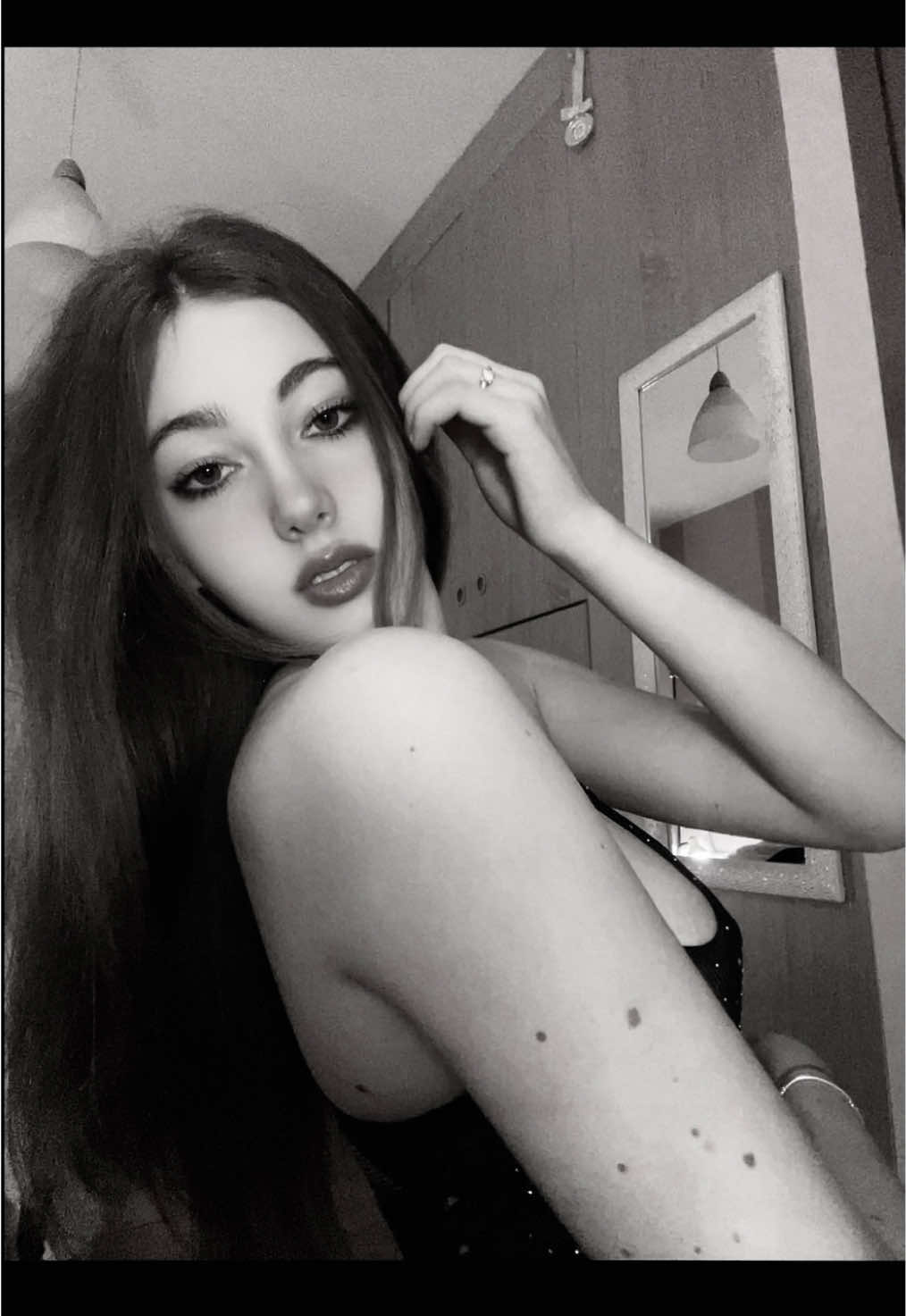 @𝐂𝐡𝐢𝐚𝐫𝐚💋