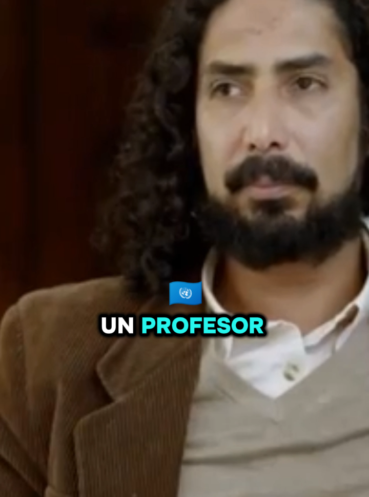 @Pol&iacute;ticamente Moreno