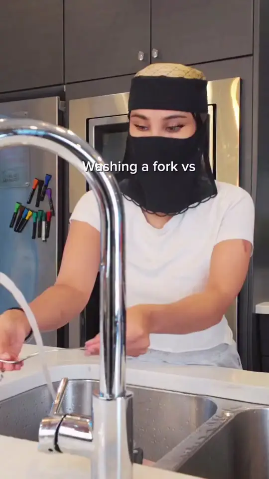 azilia hadid (@azilia.hadid6) - Urlebird