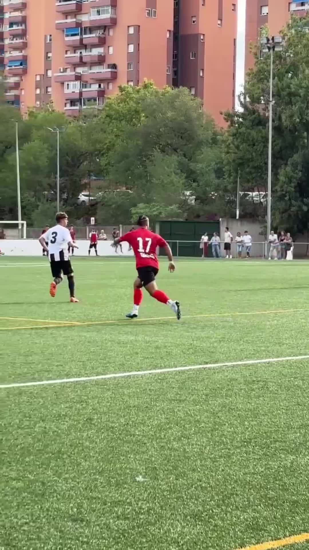 @_.lukas.gm