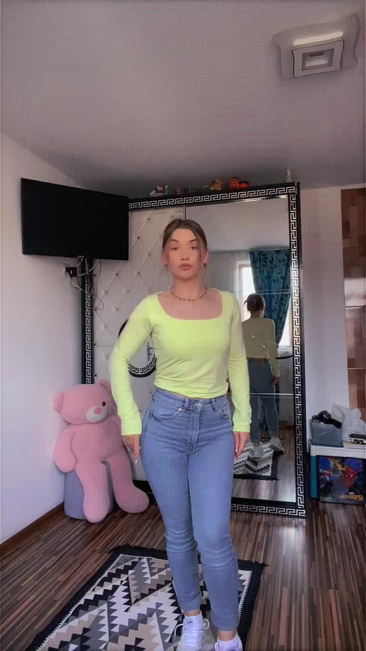 @Roxana🤍