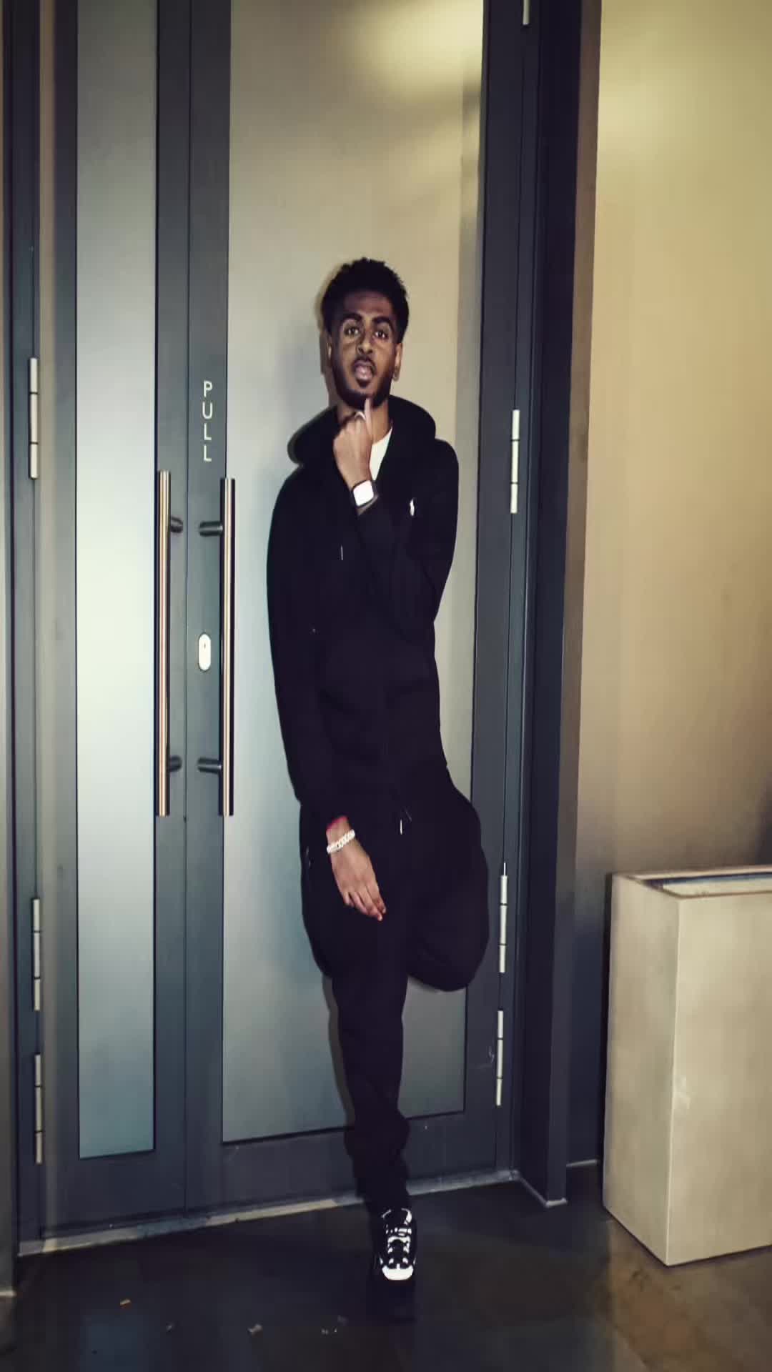 @AVI