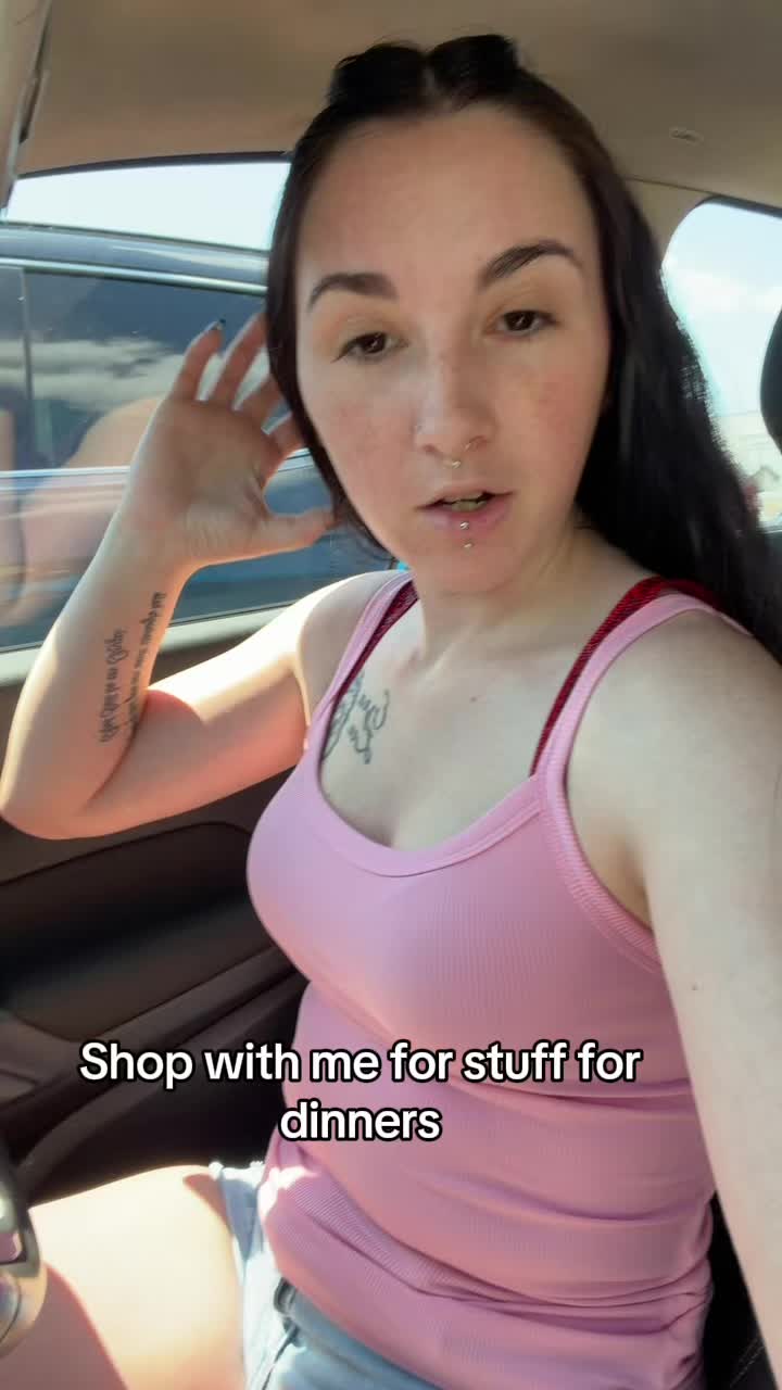 @Hailey