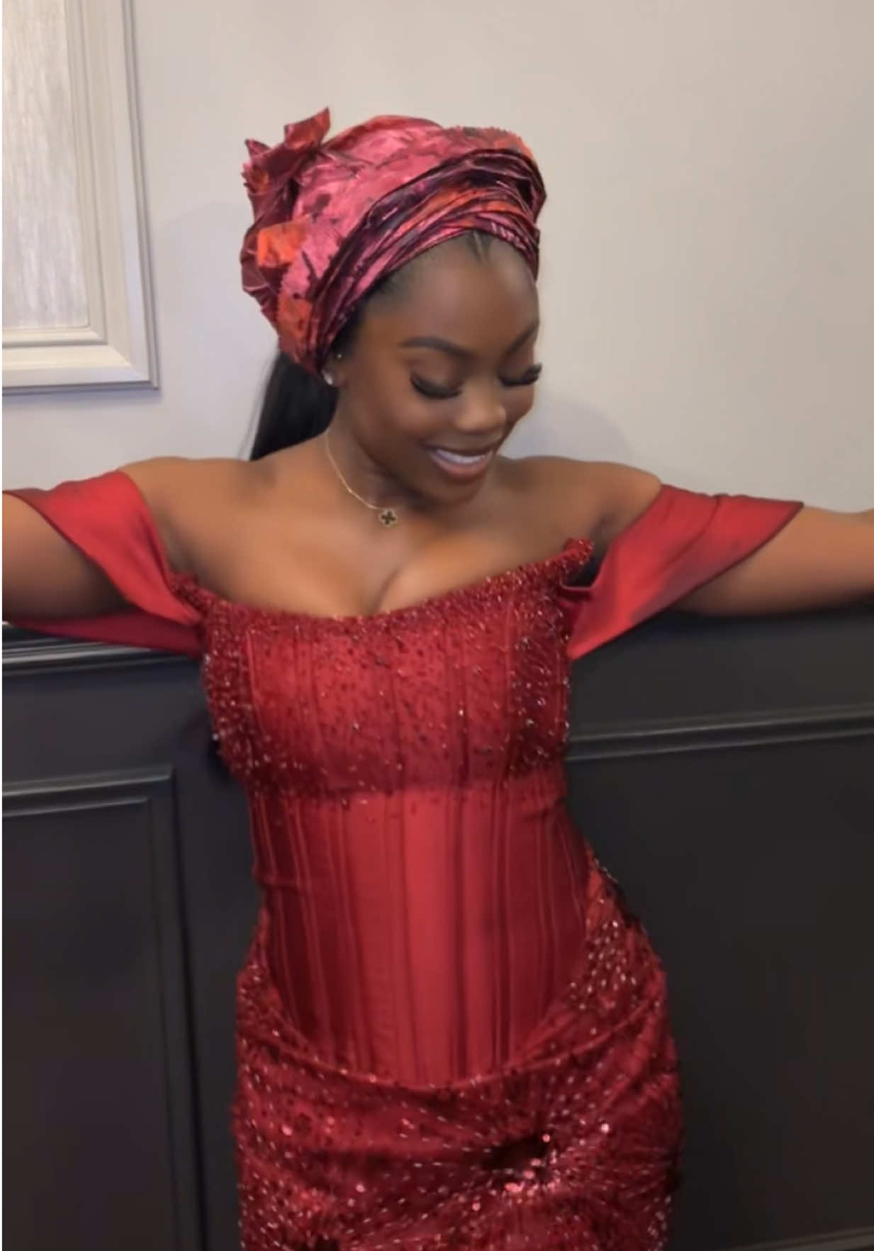 @Moyin