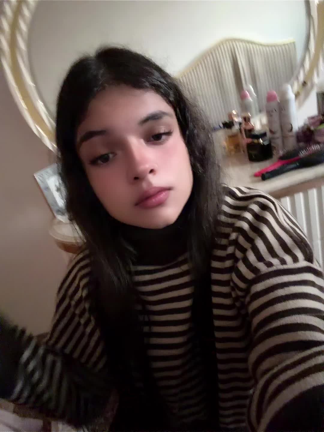 @asena_taherpoor