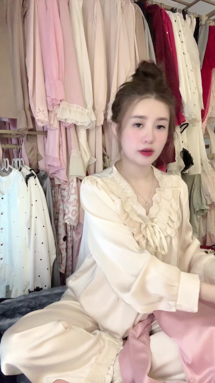 @Ngọc Uyên