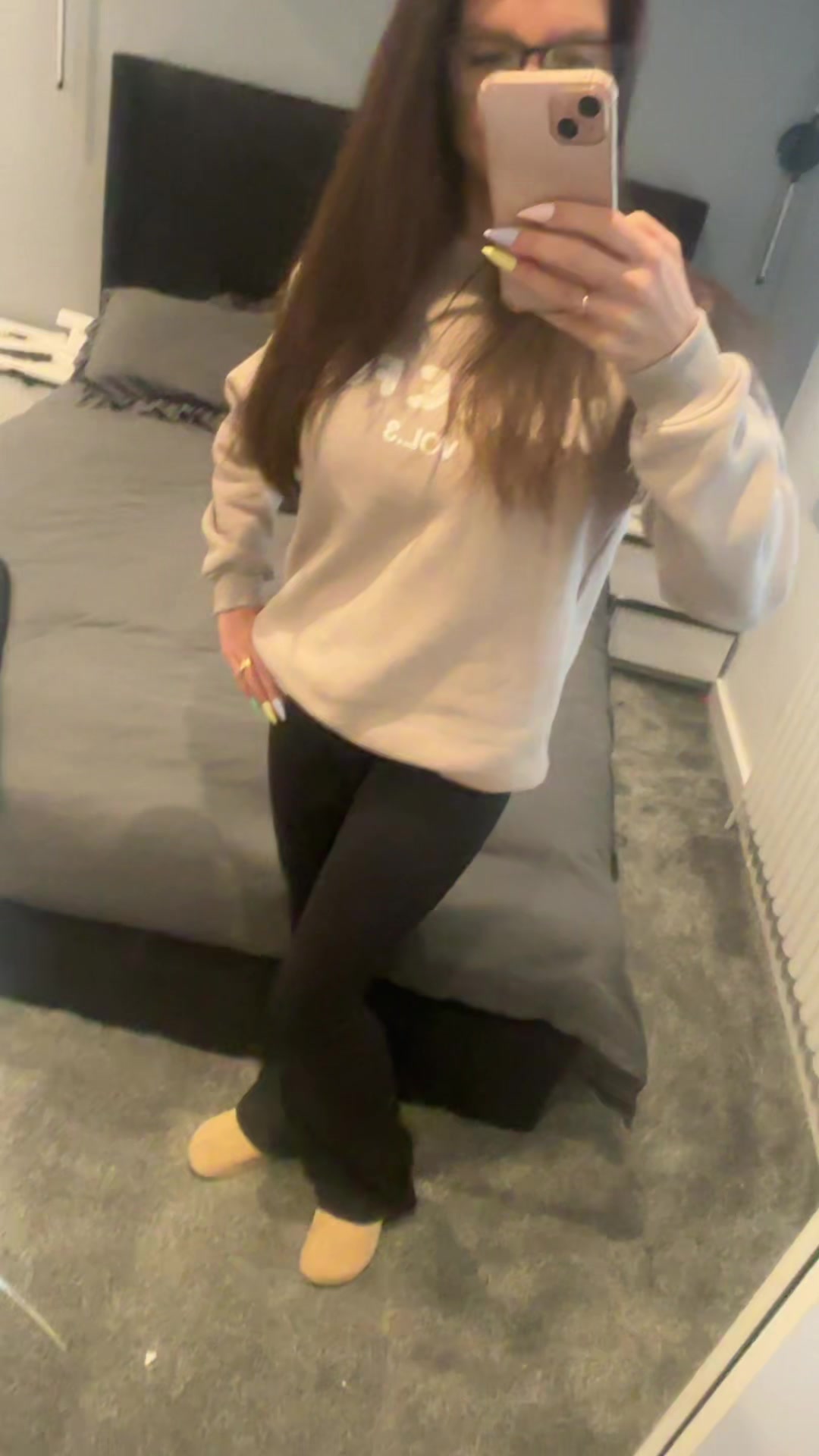 @laumumof4