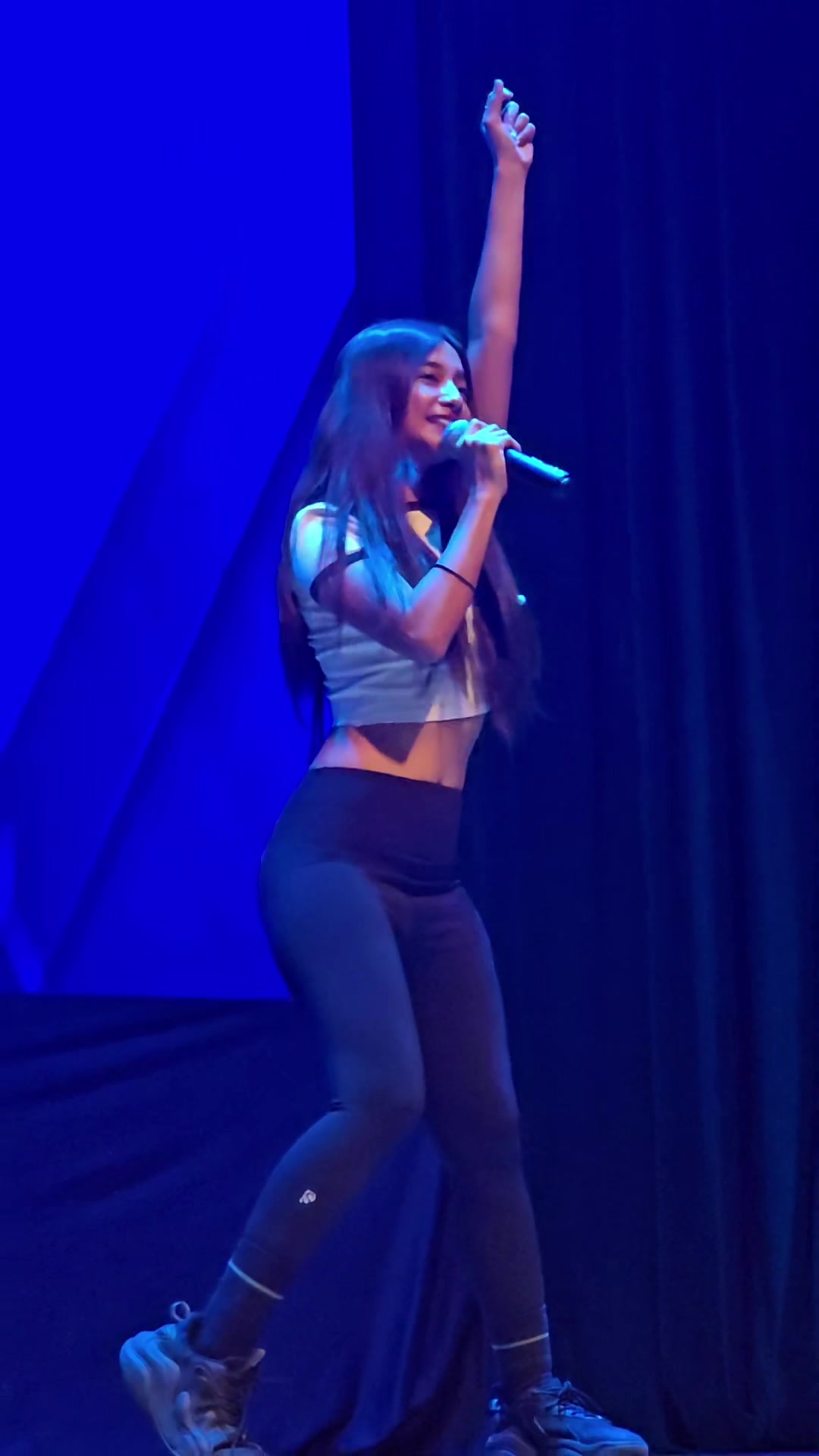 @krissha