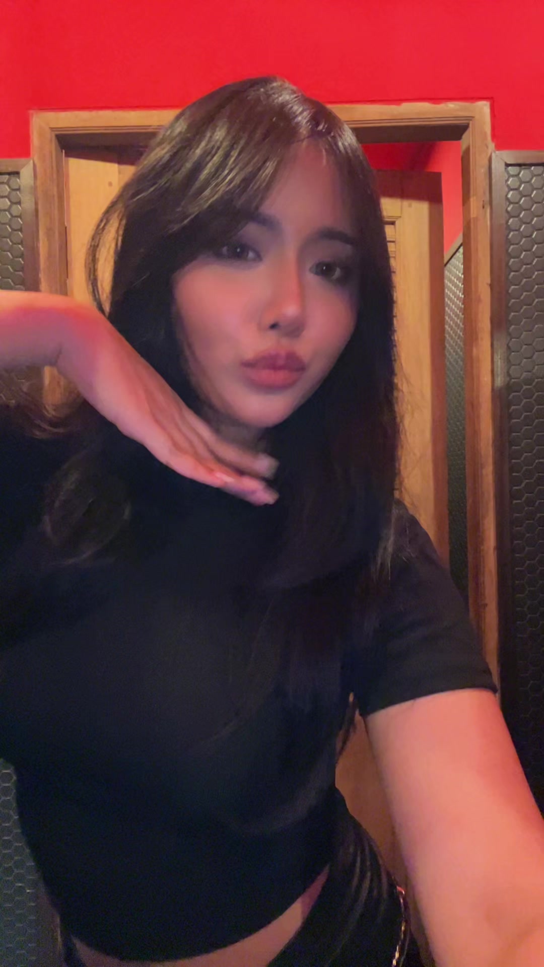 @Bxrtiegurl