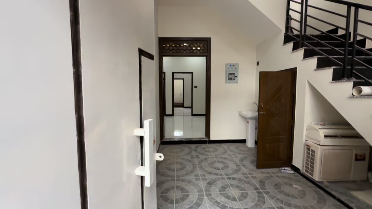 @Real Estate & Construction W..