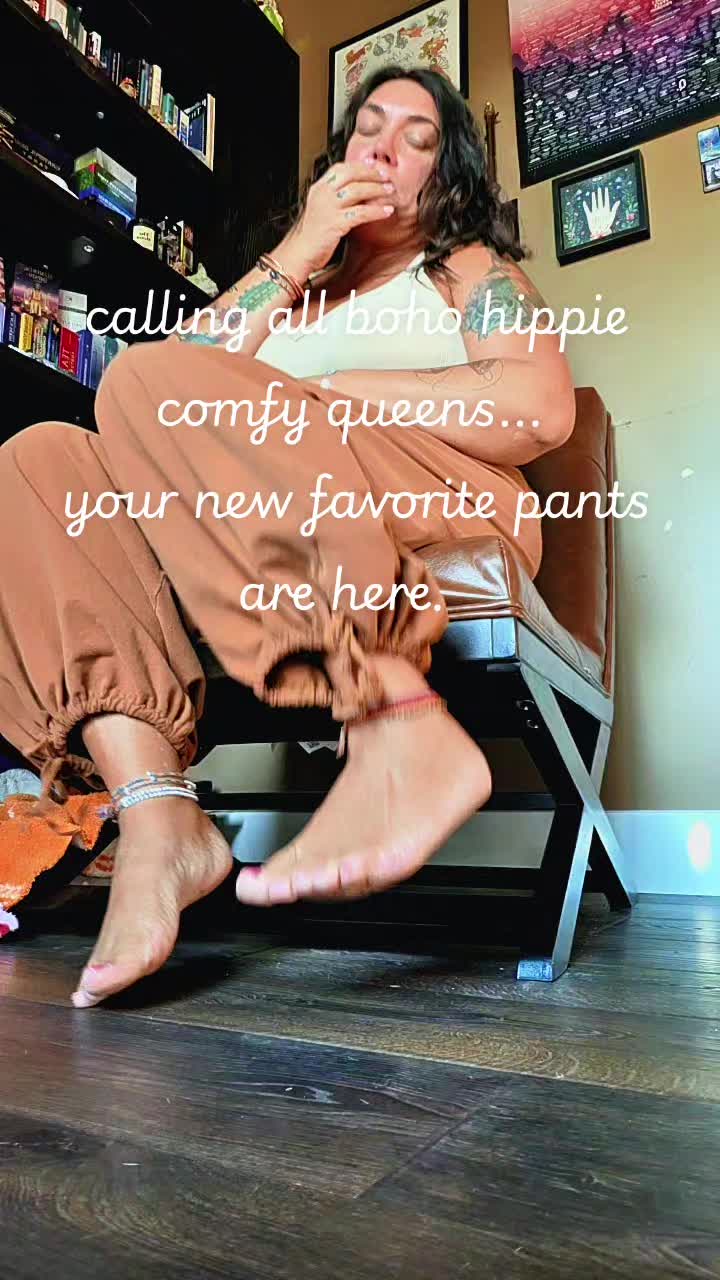 @RhiRhi🪴💋🌞