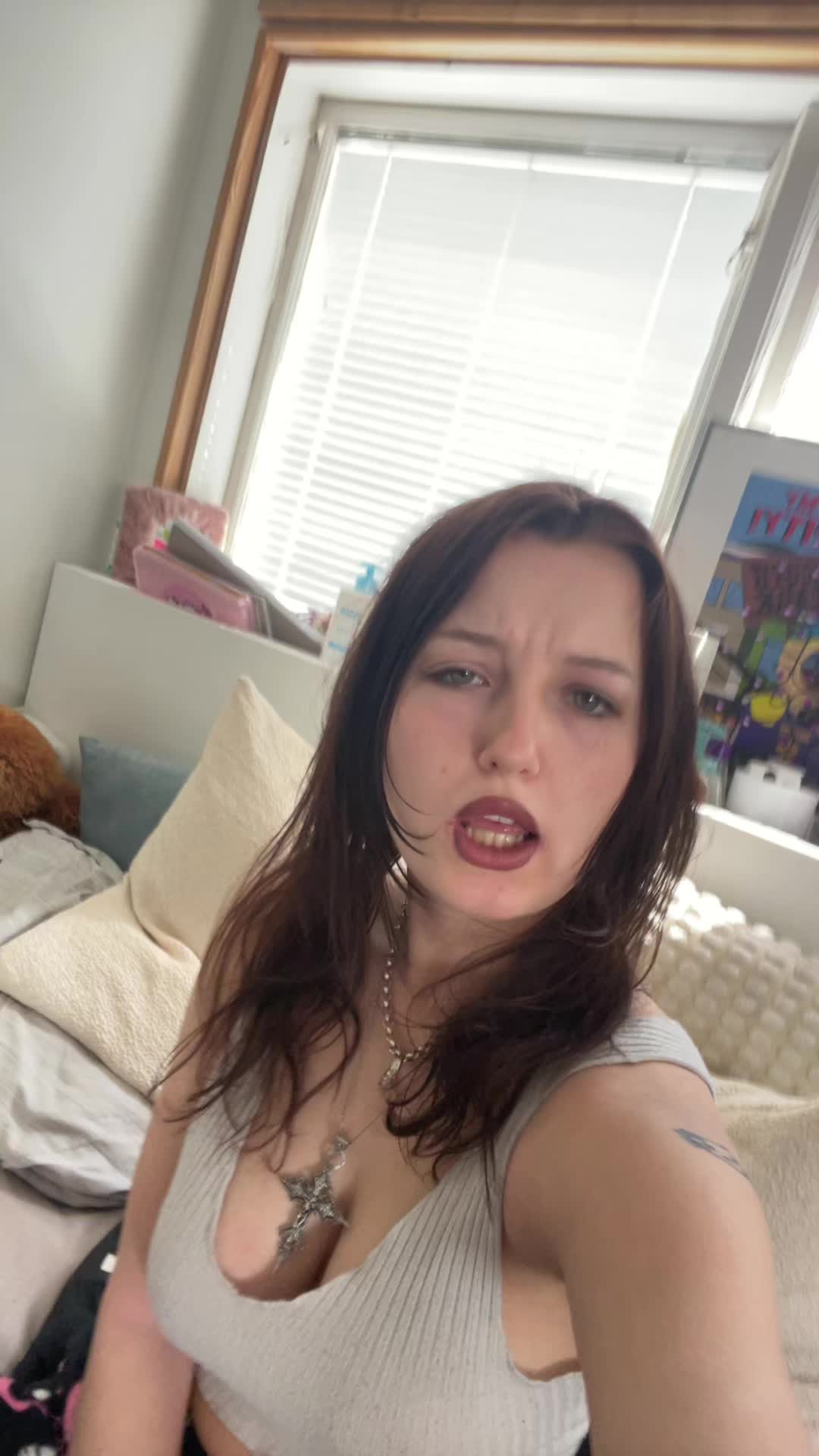 @e