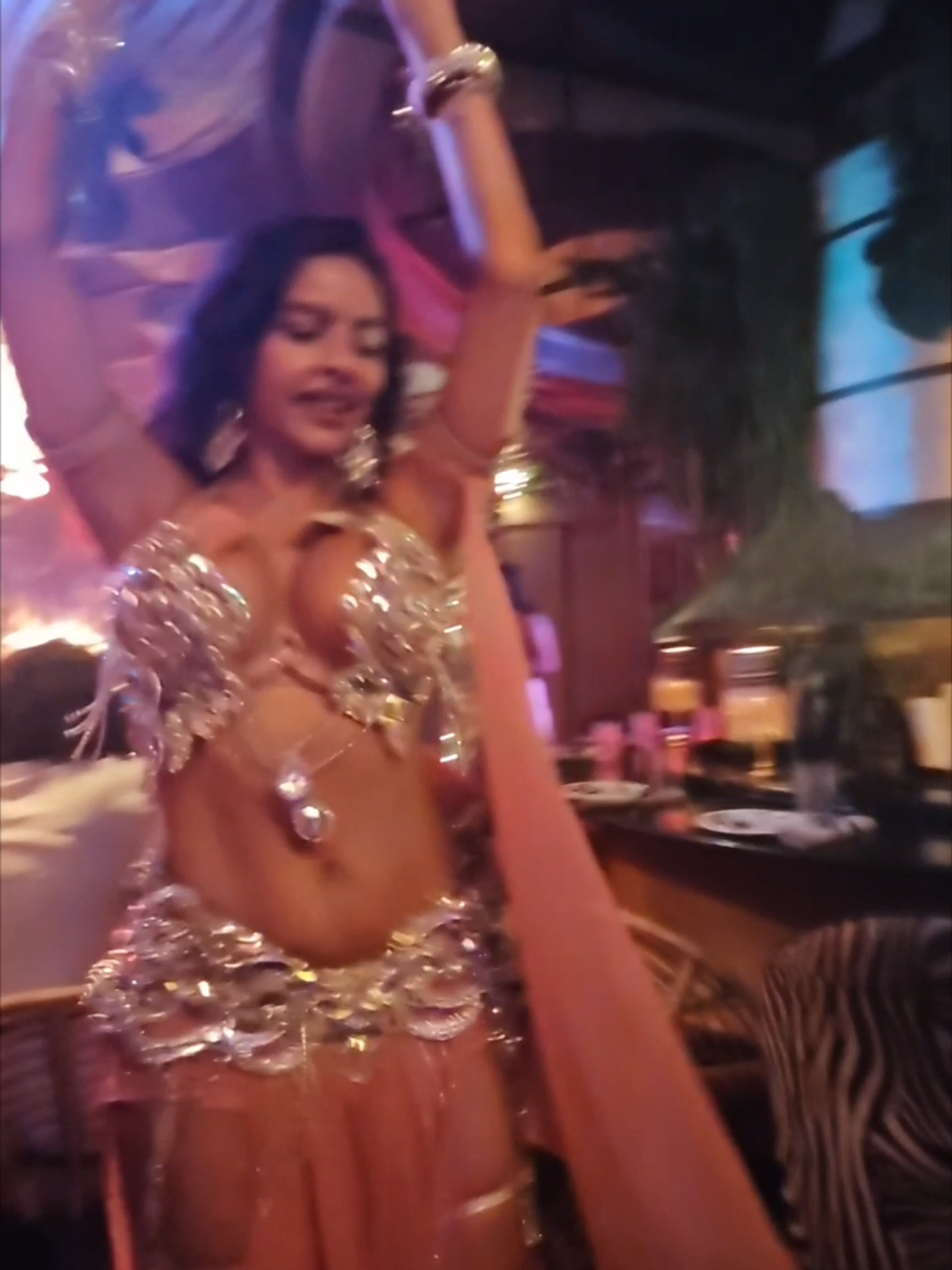 @lu&iacute;-moi