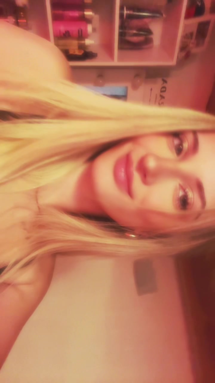 @𝓼𝓸𝓯𝓲́𝓪🌙