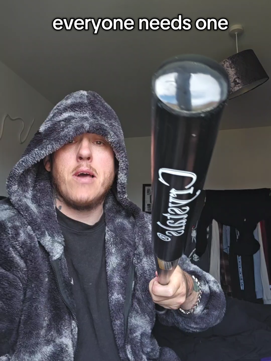 @BIG Liam Reviews