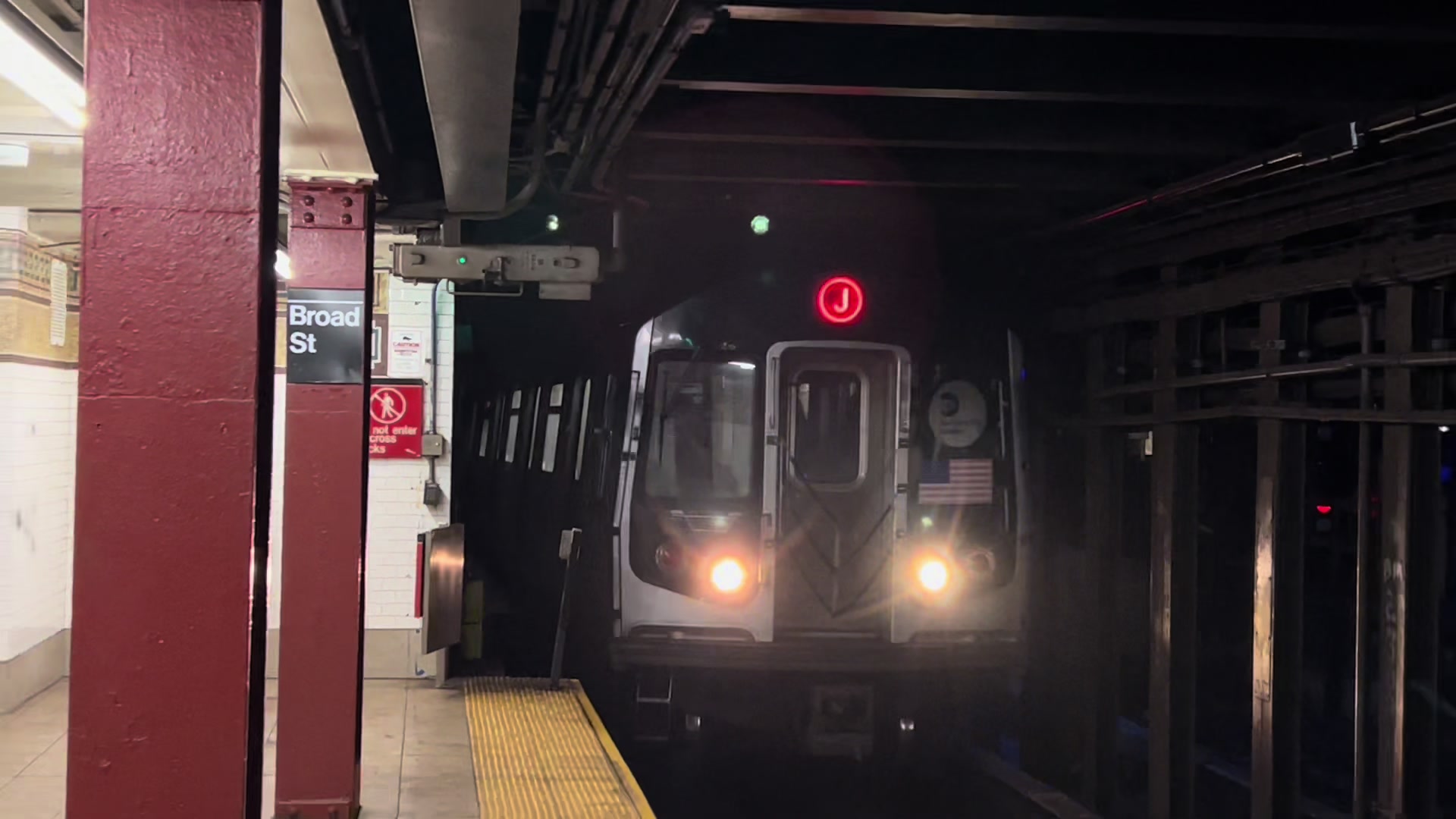 @R32 (J) train official