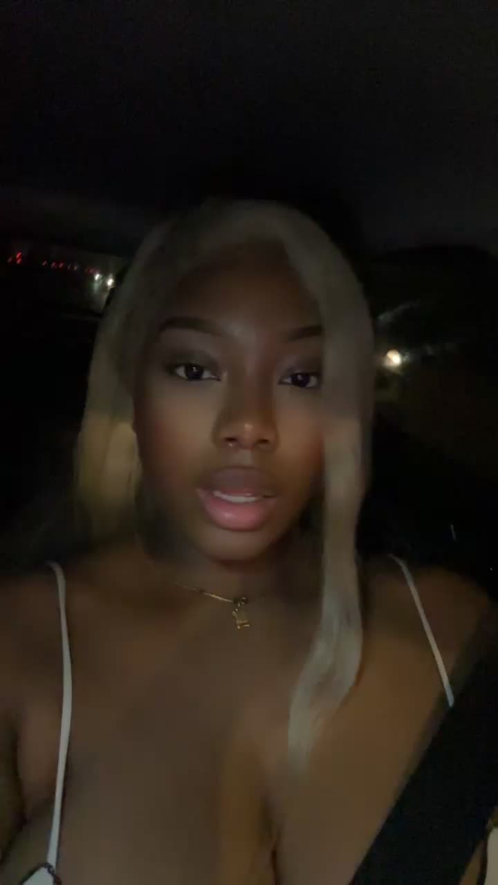@𝐀𝐍𝐆𝐈💙🪽