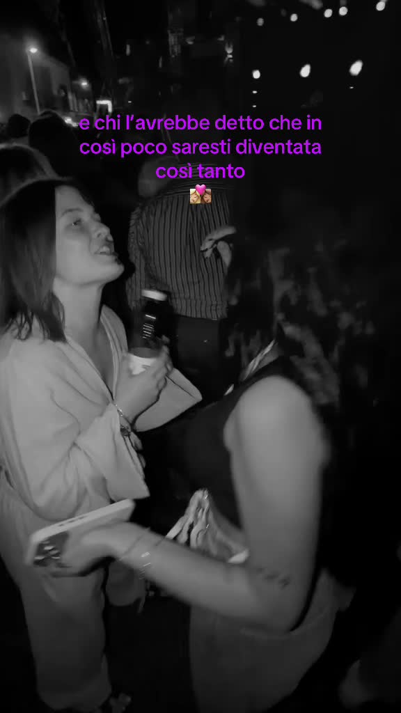 @_annarella___