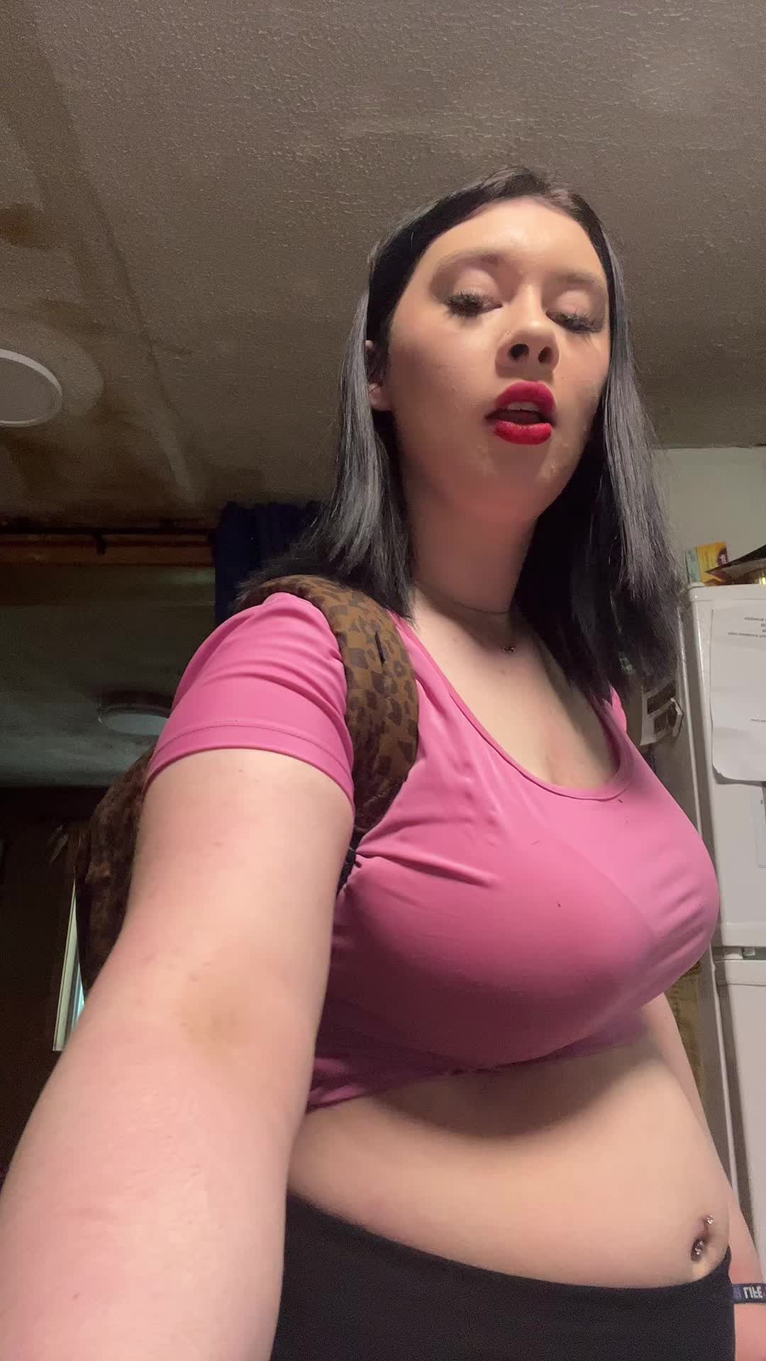 @oliviashort56