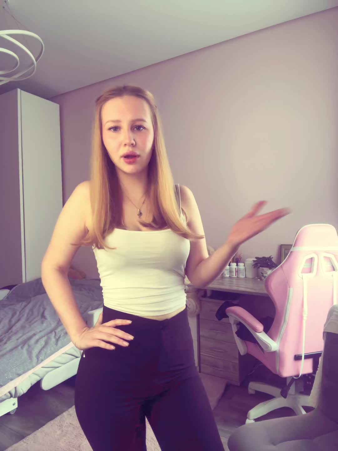 @23_Kira_