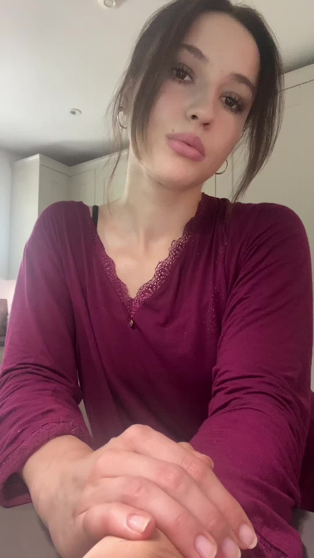 @ellalouiseclark