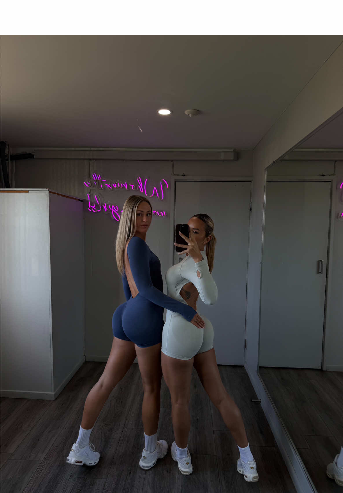 @B🦋