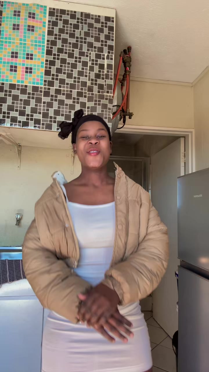 @MakaGuccikay1owes2akekho