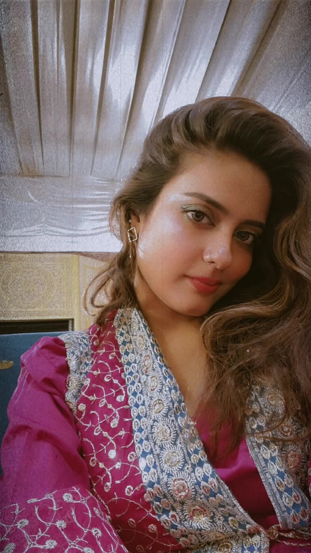 @Ayesha 💕💥👀